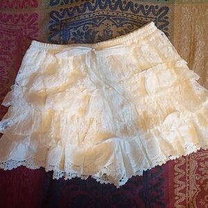 NWT Listicle Cream Tiered Ruffle Lace Flowy Shorts